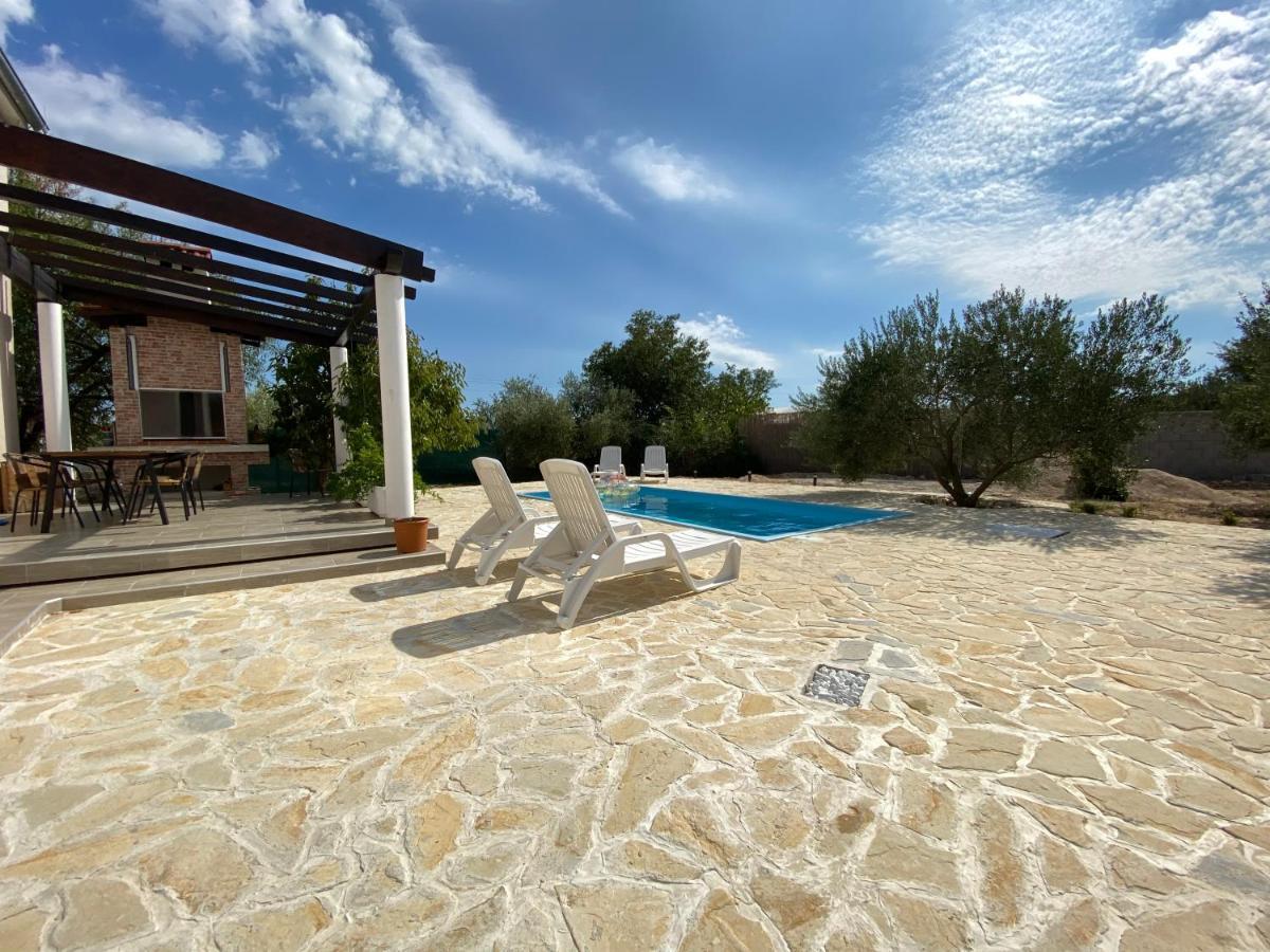 Villa Bubica- Cozy Holiday Home In Rural Area With Pool Stankovci  Dış mekan fotoğraf