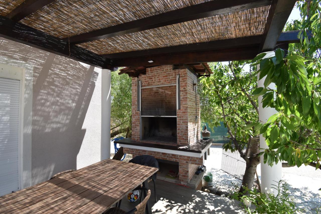 Villa Bubica- Cozy Holiday Home In Rural Area With Pool Stankovci  Dış mekan fotoğraf